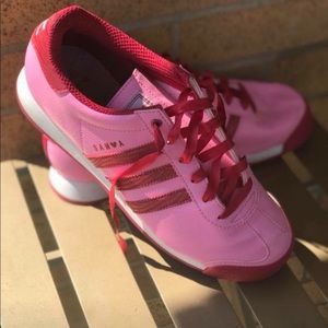 Adidas Valentine’s Day Sam❤️a ~ Women’s Size 7